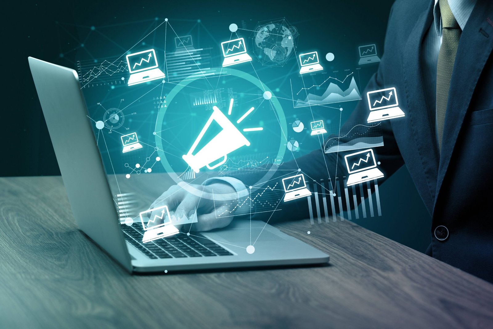 خدمات إدارَة الحَملات الإعلاميَّة